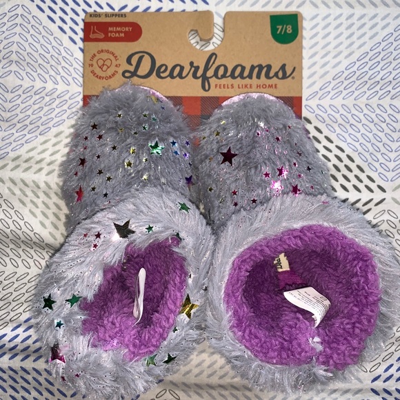 dearfoams Other - Dearfoam girls slippers with stars size 7/8